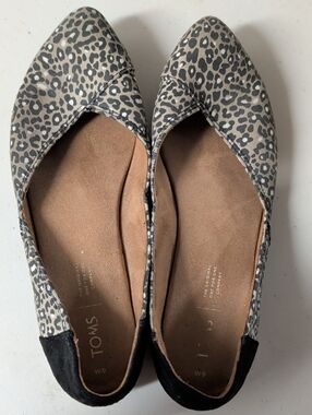 Toms Women's Leopard Print Pointed Toe Flats in Gray and Black